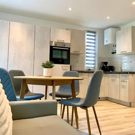 Modernes Waldhaus An Der Müritz-elde-wasserstraße Ferienhaus Matzlow-Garwitz