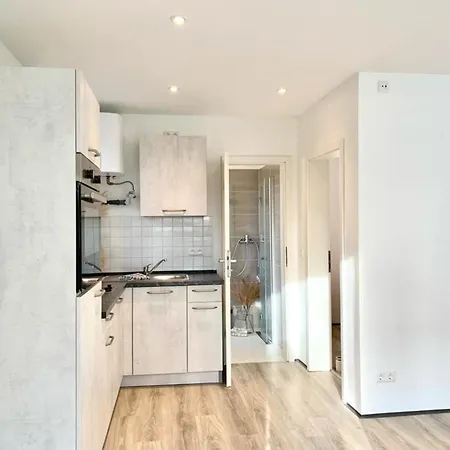 Modernes Waldhaus An Der Müritz-elde-wasserstraße Ferienhaus